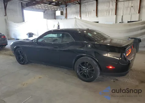 2018 Dodge Challenger Sxt z USA, uszkodzony, nr VIN 2C3CDZAG3JH128509
